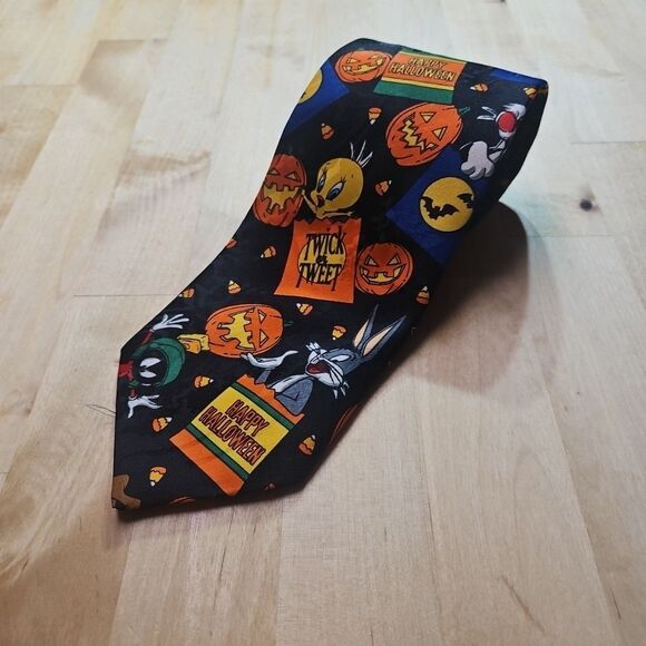 Vintage Looney Tunes Halloween Neck Tie Bugs Bunny Daffy Duck Taz Pumpkins - Picture 1 of 10